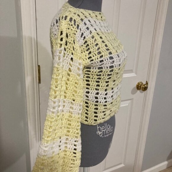 Crochet Mesh Sweater  size S / M - Picture 3 of 4